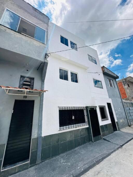 Kitnet Confortavel Mobiliada Casal Zn -cod 01