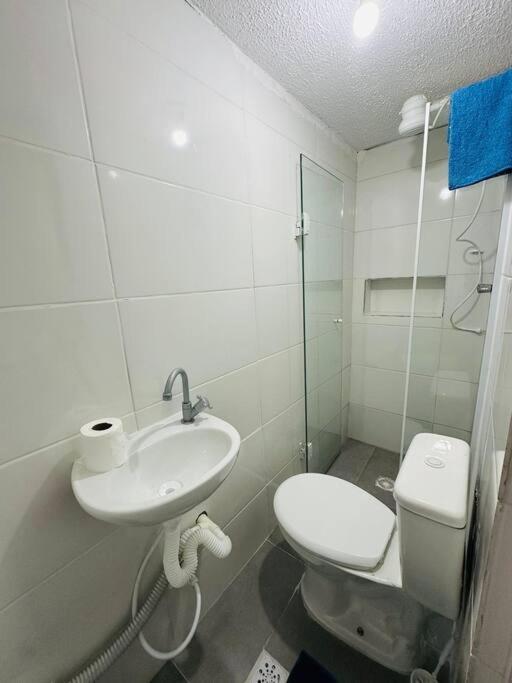 Kitnet Confortavel Mobiliada Casal Zn -cod 01
